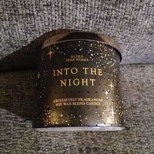 Bath & Body Works Into The Night 3 Wick Candle